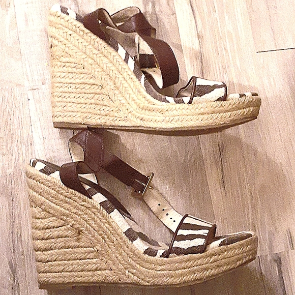 MICHEAL KORS ZEBRA PRINT WEDGES SIZE 10 - Picture 2 of 6